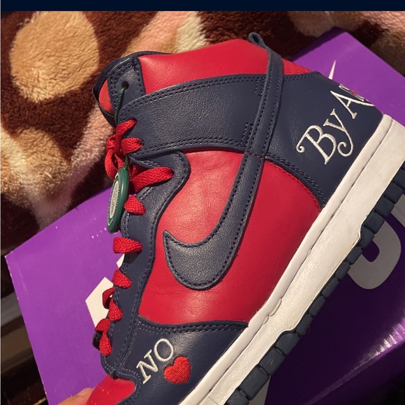Nike dunks by any mean supreme dunk high blue navy red size9 used a couple times - Picture 3 of 10
